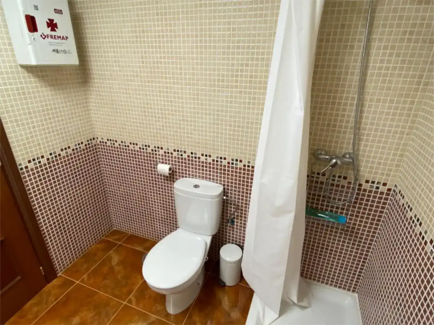 Bany de Pis en venda en Villanueva de Algaidas amb Aire condicionat, Moblat i Balcó