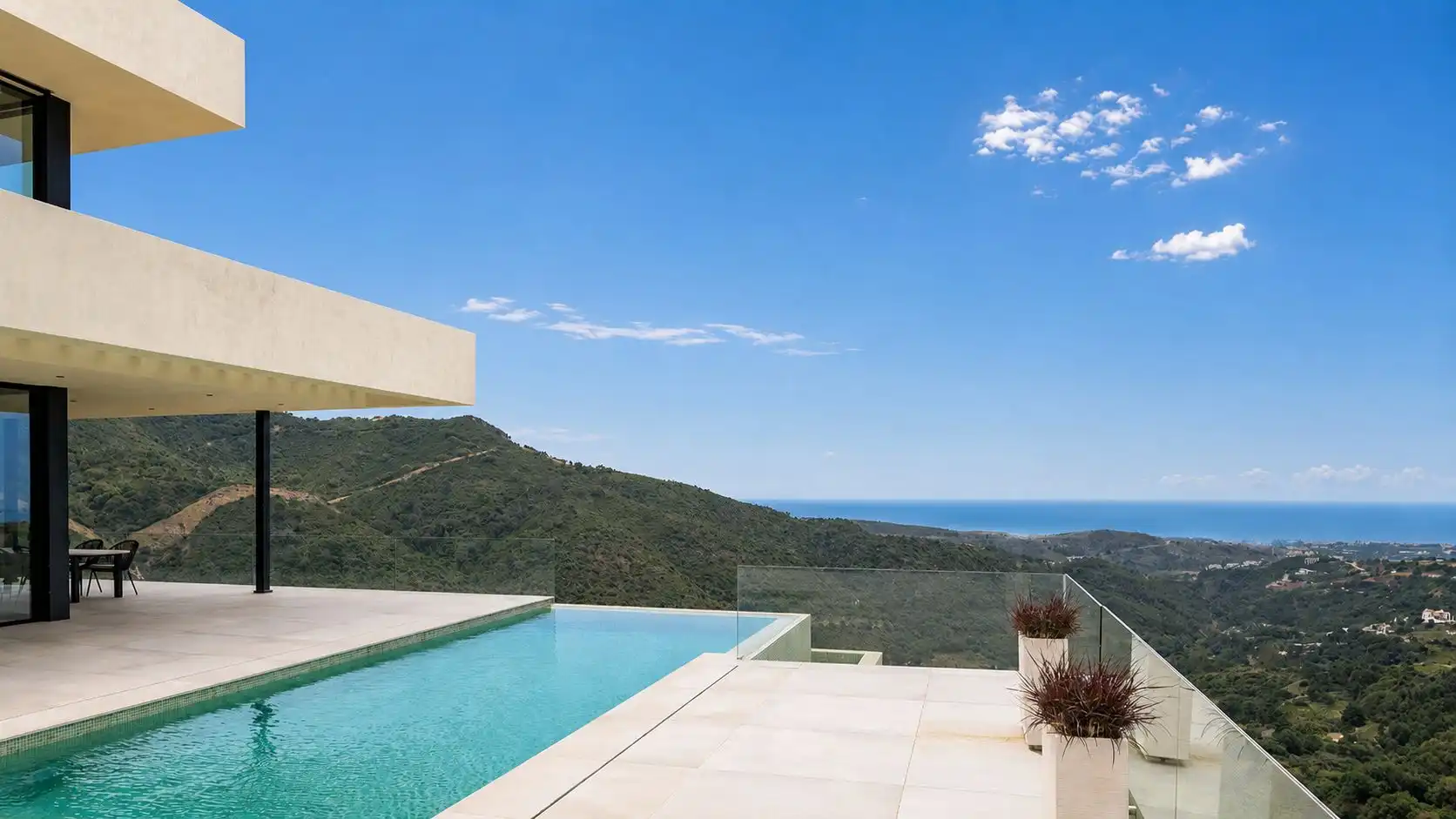 Piscina de Casa o xalet en venda en Benahavís amb Calefacció, Jardí privat i Terrassa