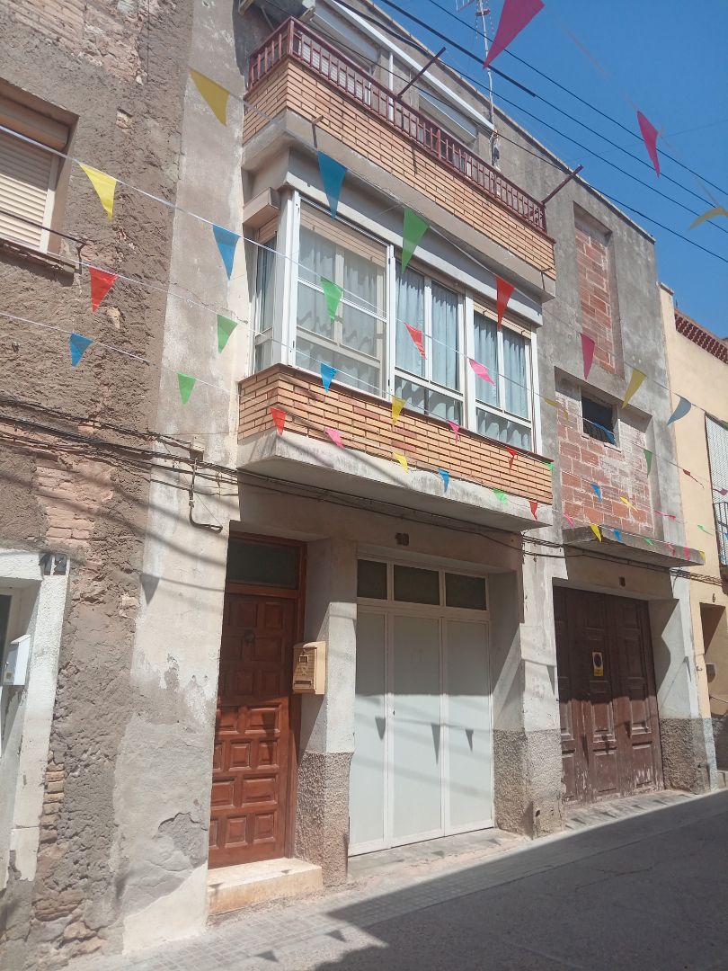 Vista exterior de Casa adosada en venta en Vilalba dels Arcs con Aire acondicionado, Calefacción y Amueblado