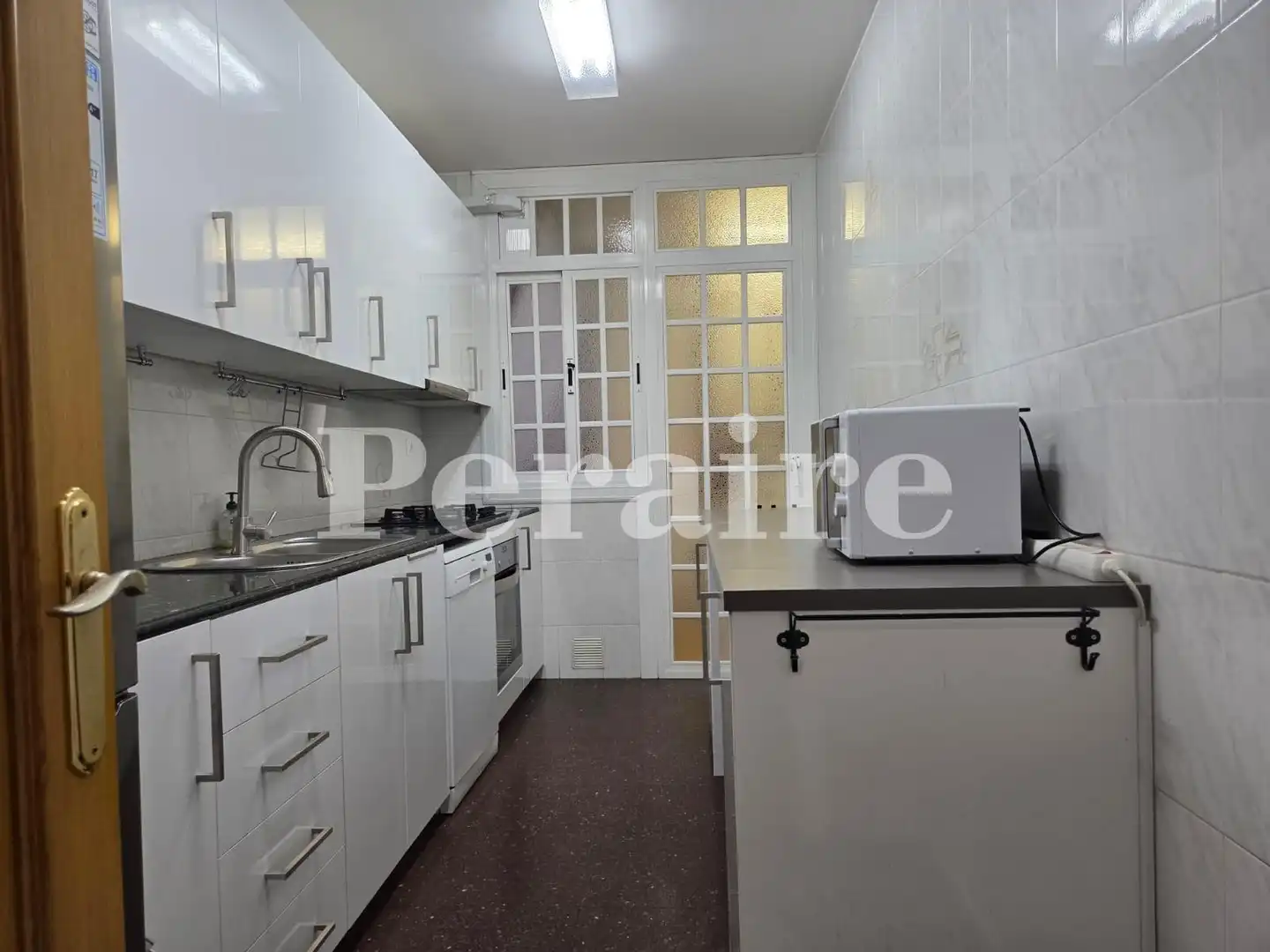Piso de alquiler en TRAVESSERA DE DALT, 56, La Salut