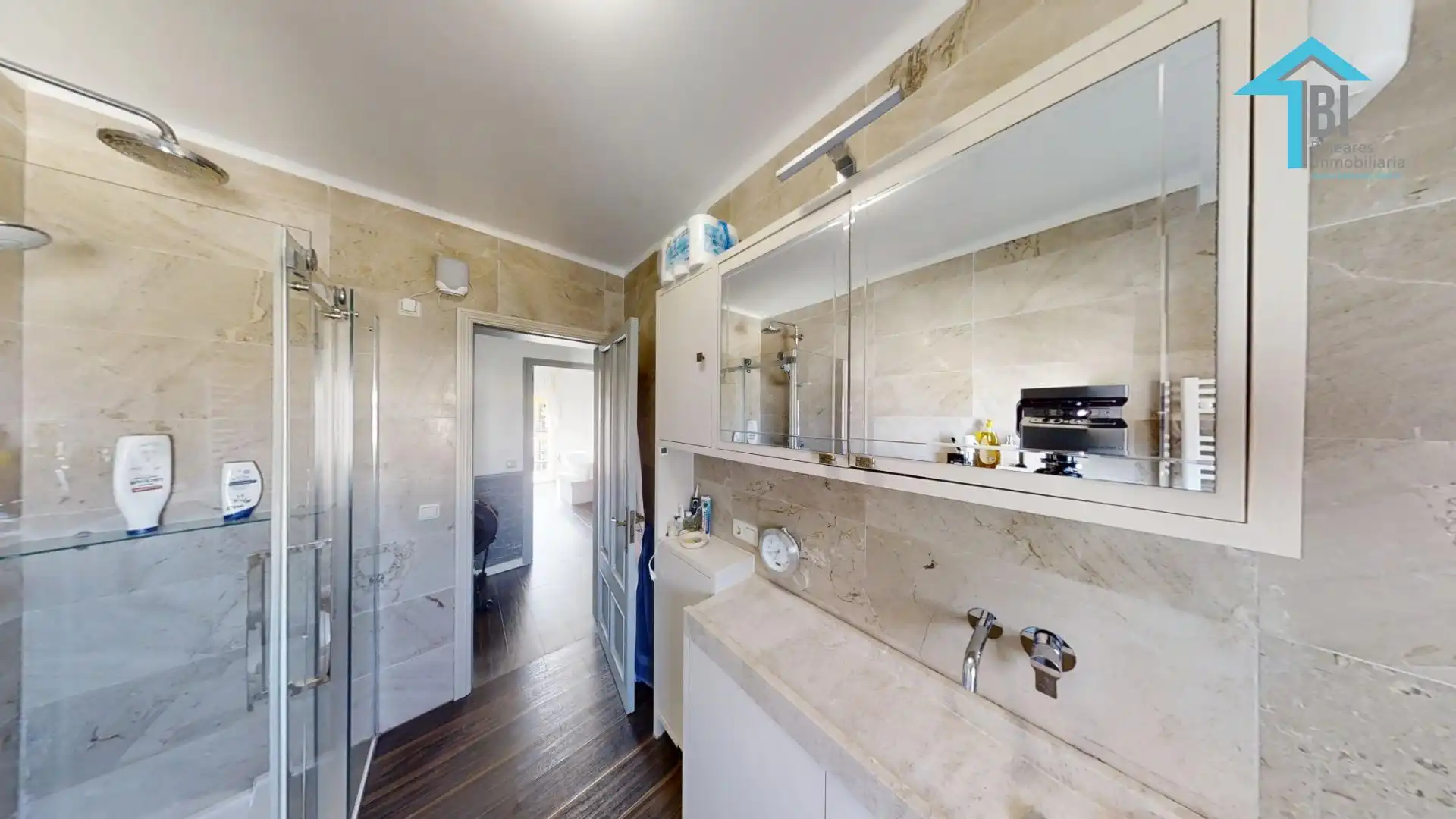 Badezimmer von Wohnungen zum Verkauf in Manacor mit Klimaanlage, Parkett und Terrasse