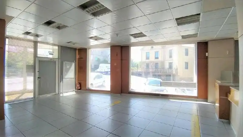 Local comercial en alquiler en Valga, imagen 4