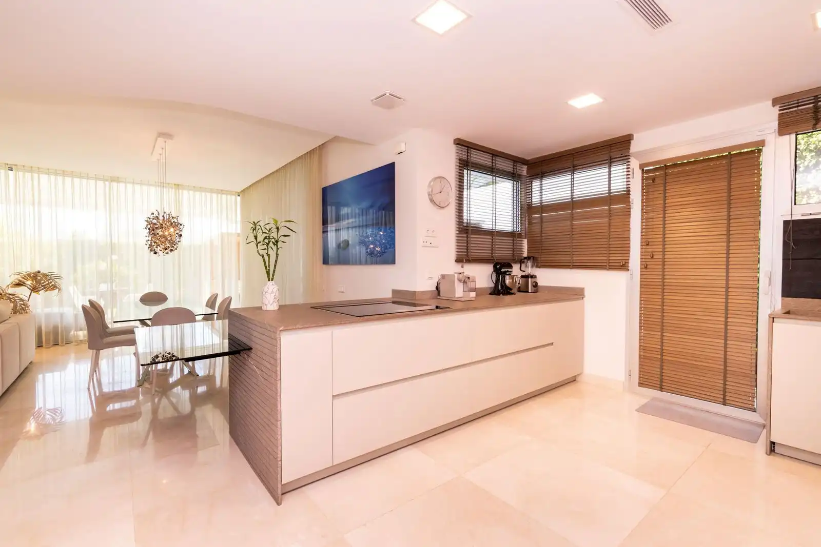 Chalet con piscina en venta en San Pedro de Alcántara, imagen 4