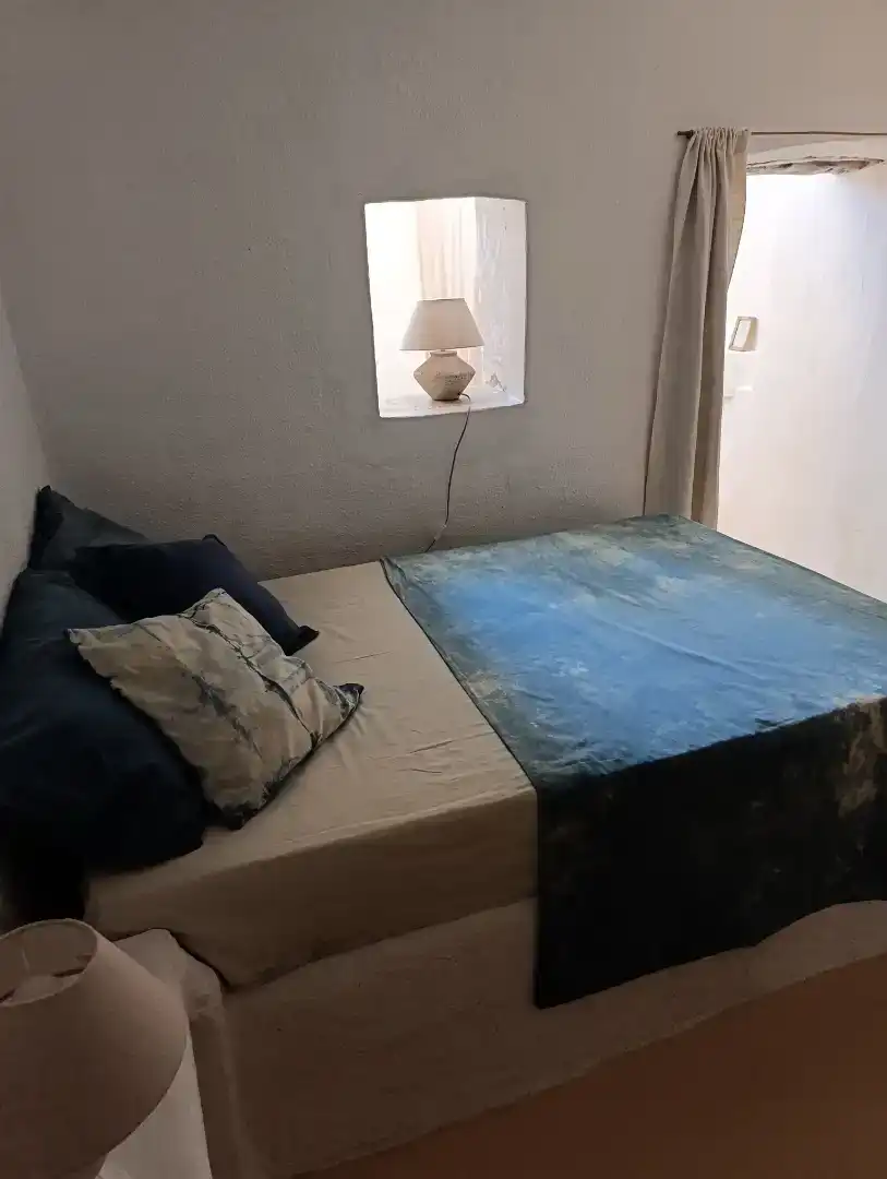 Dormitori de Finca rústica de lloguer en Albalate del Arzobispo amb Traster, Moblat i Forn
