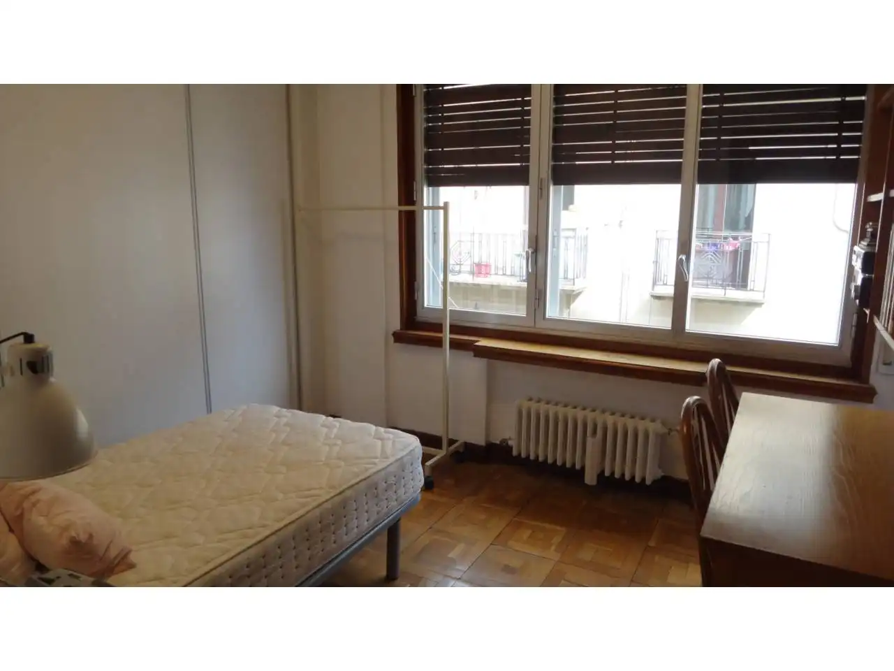 Habitación de Piso en venta en  Pamplona / Iruña con Calefacción, Parquet y Trastero