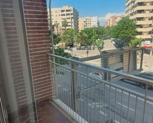 Vista exterior de Pis de lloguer en  Valencia Capital amb Aire condicionat, Parquet i Forn
