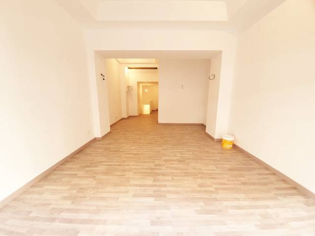 Local comercial en Alquiler en Carrer de los Castillejos en Sagrada Família