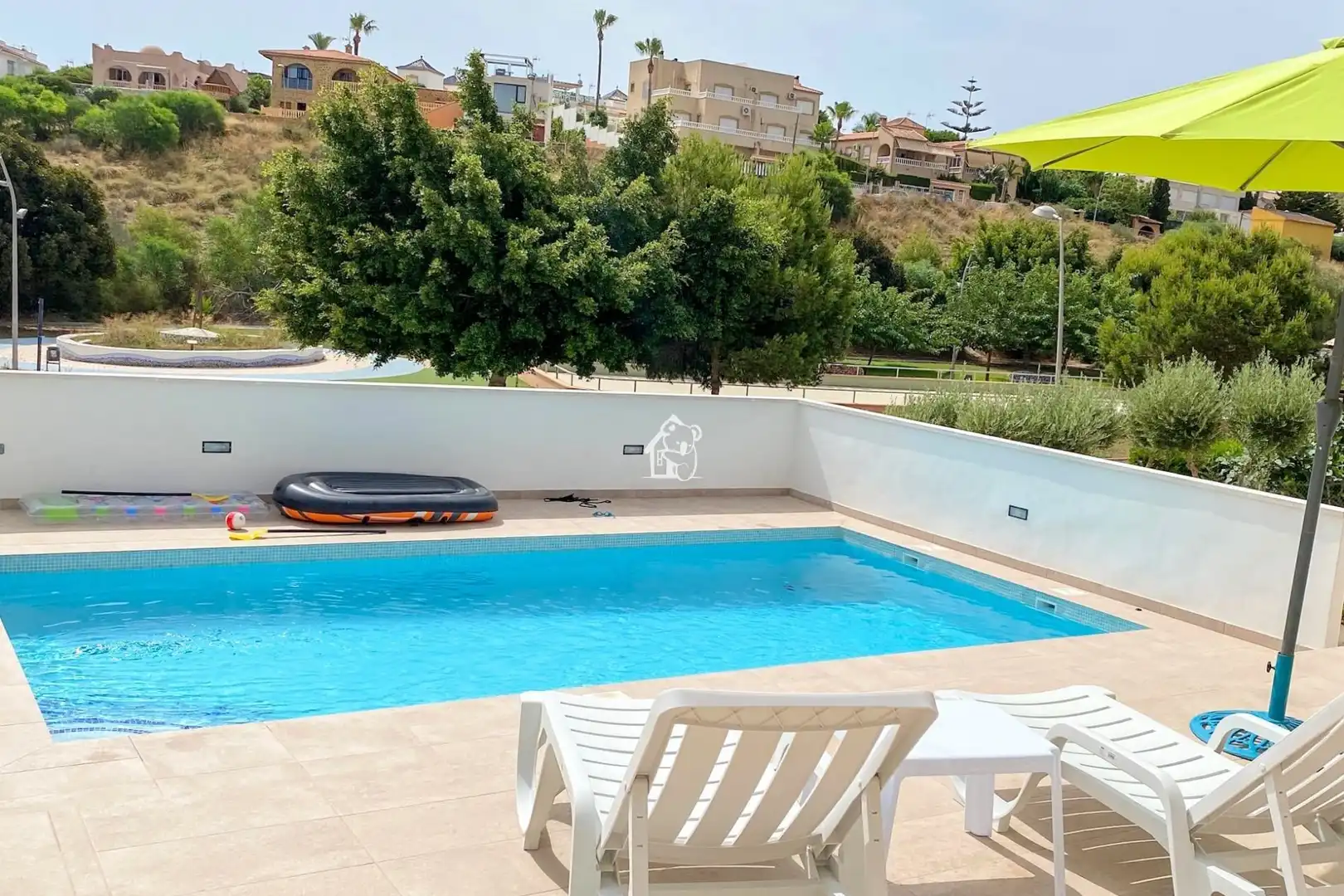 Piscina de Casa o chalet de alquiler en Torrevieja con Aire acondicionado, Piscina y Amueblado