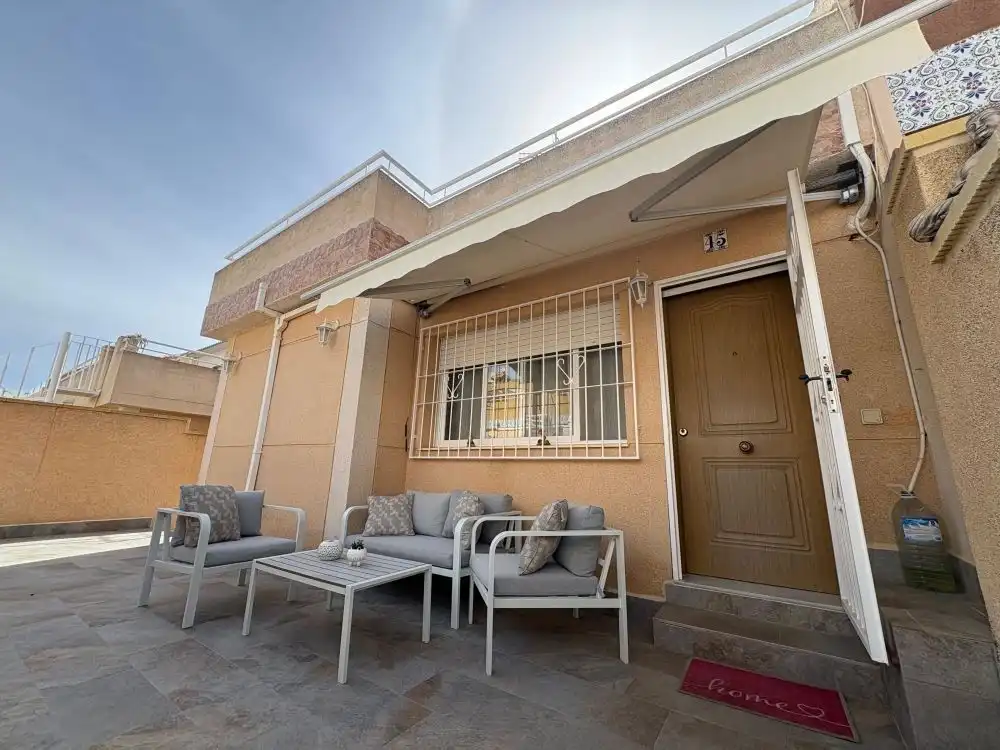Adosado con piscina en venta en Los Balcones - Los Altos, imagen 3