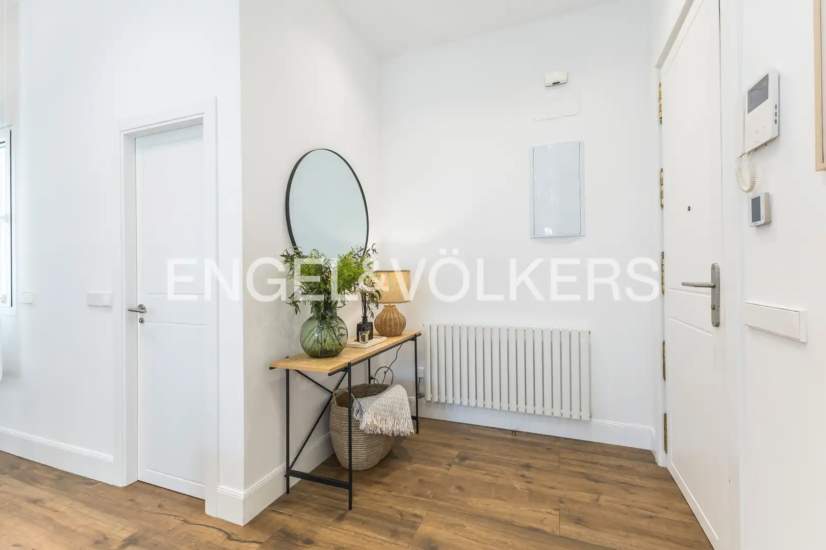 Wohnung zum Verkauf in Madrid mit Klimaanlage, Heizung und Terrasse