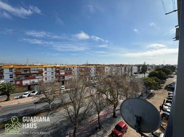 Appartamento con balcone in vendita a Avenida NARCISO MARTIN NAVARRO 14
