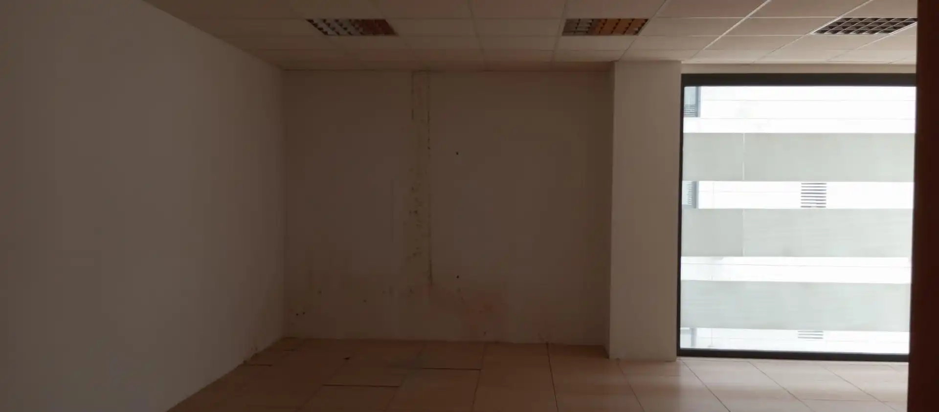 Oficina en venda a Centro