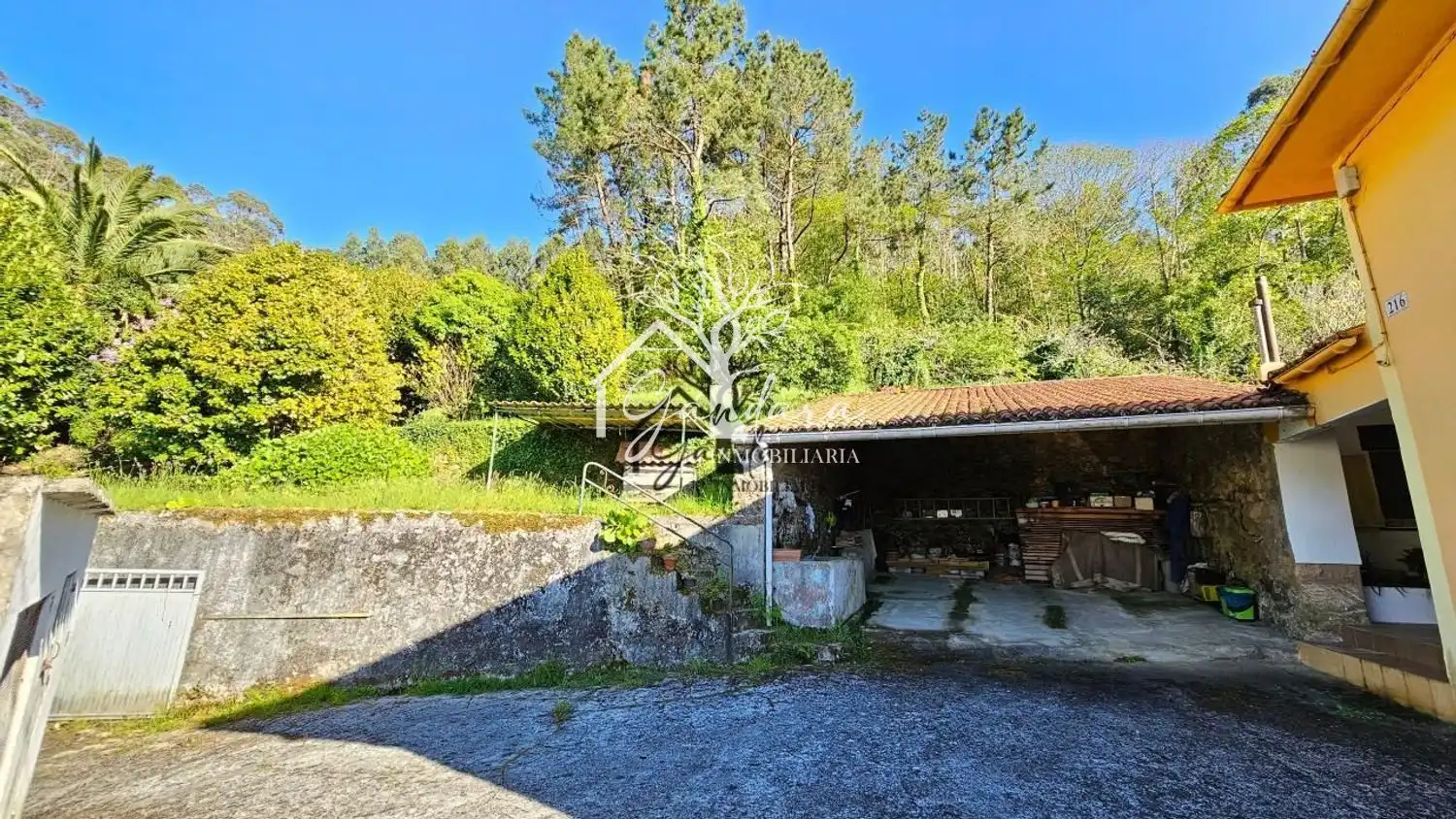 Vista exterior de Casa o xalet en venda en Ferrol amb Calefacció i Traster