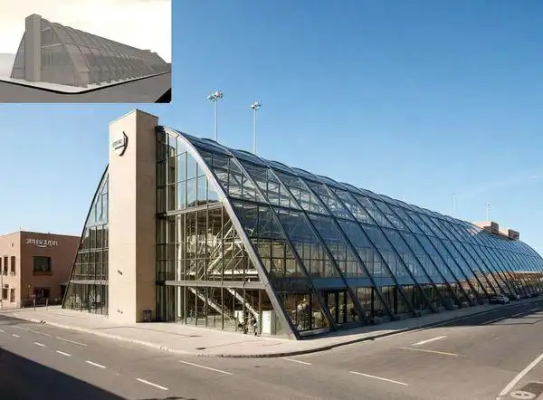 Außenansicht von Fabrikhallen zum Verkauf in Telde