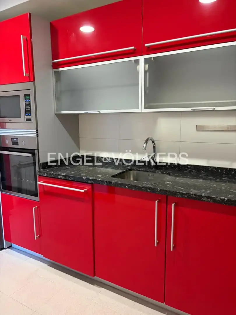 Kitchen of Flat for rent in Madrid  with Air Conditioner, Heating and Parquet flooring