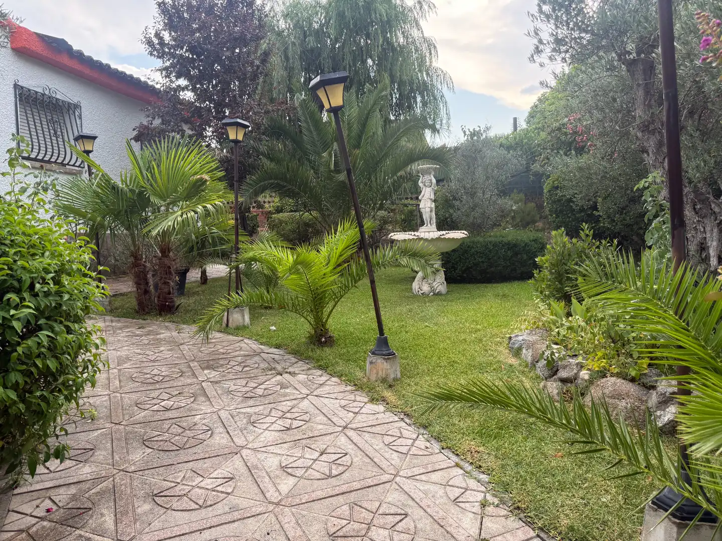 Garden of Houses for sale in Villanueva del Pardillo  with Heating, Private garden and Terrace