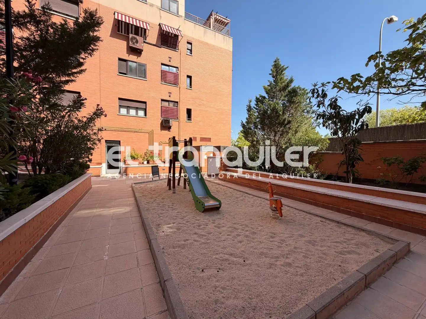 Parkplatz von Wohnung zur Miete in Alcobendas mit Parkett, Abstellraum und Schwimmbad