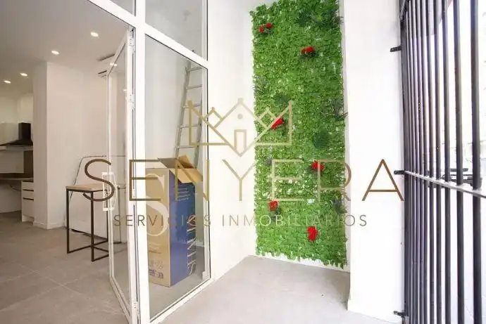 Study for sale in Valencia  with Air Conditioner, Terrace and Furnished