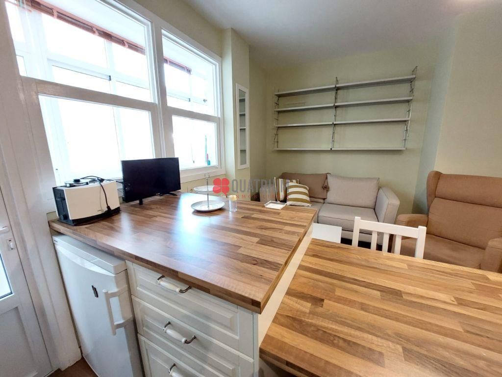 Sala de estar de Apartamento de alquiler en Santiago de Compostela  con Calefacción