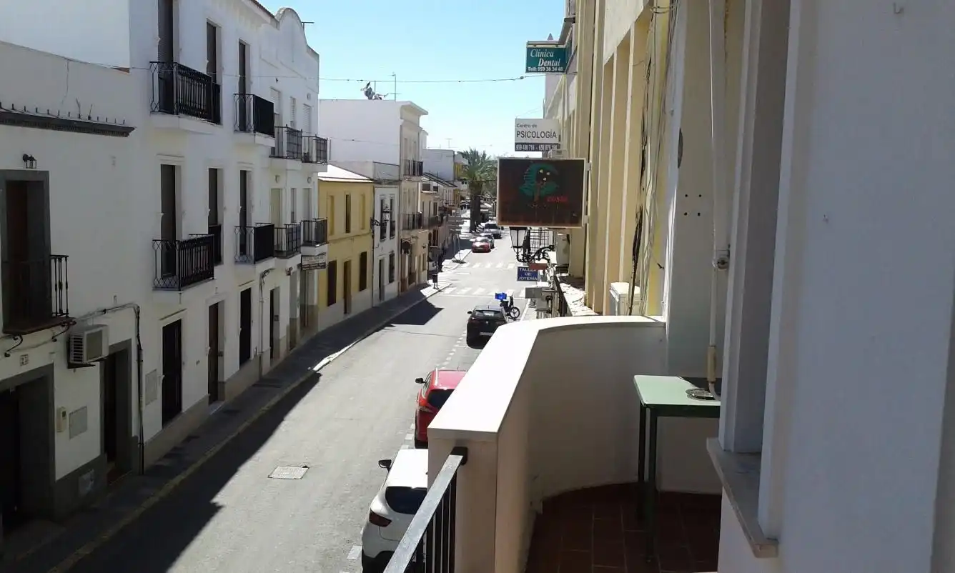 Vista exterior de Piso en venta en Lepe con Terraza, Trastero y Amueblado
