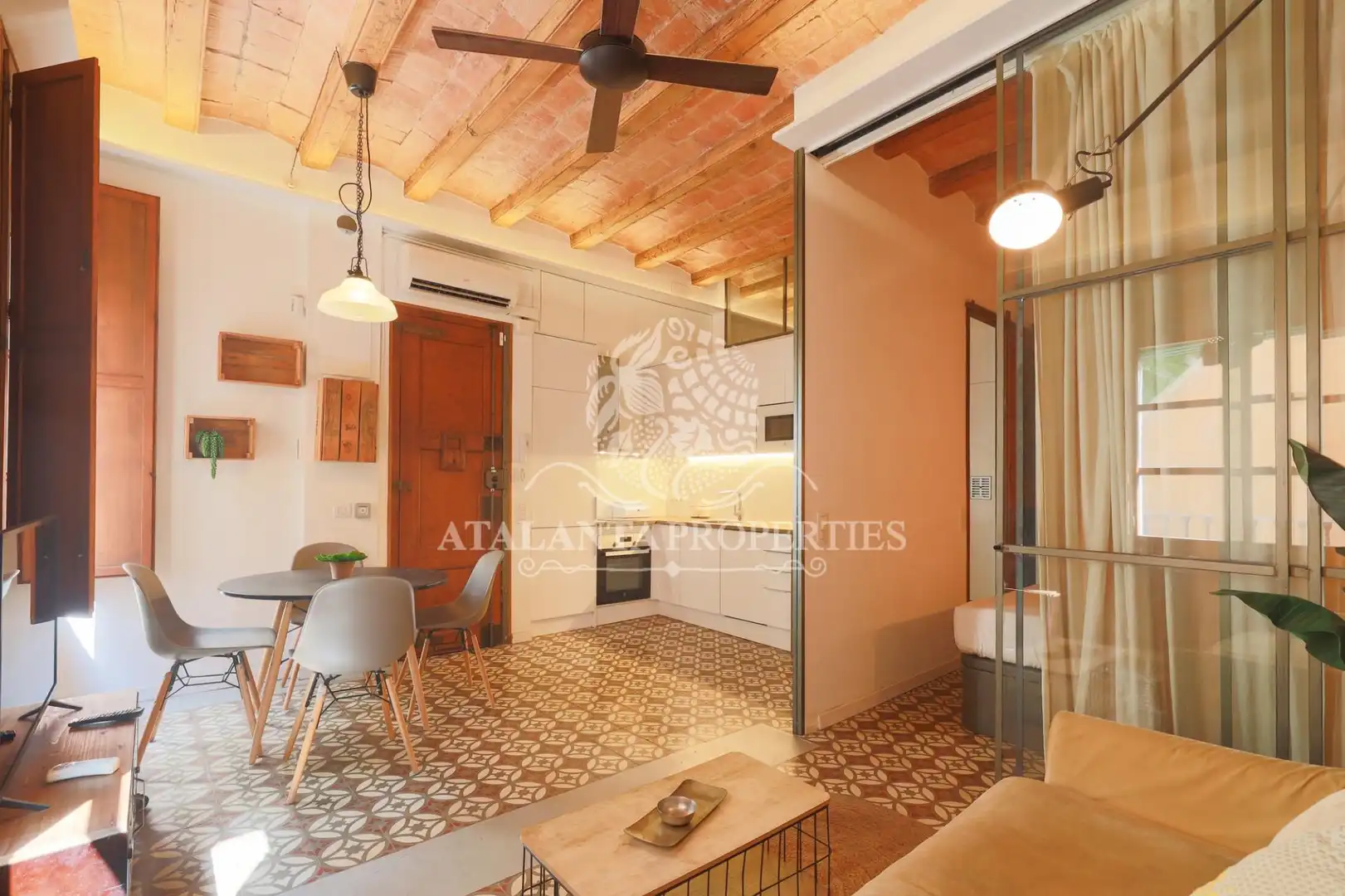 Appartamento con terrazza in affitto a Carrer PEU DE LA CREU, imagen 4
