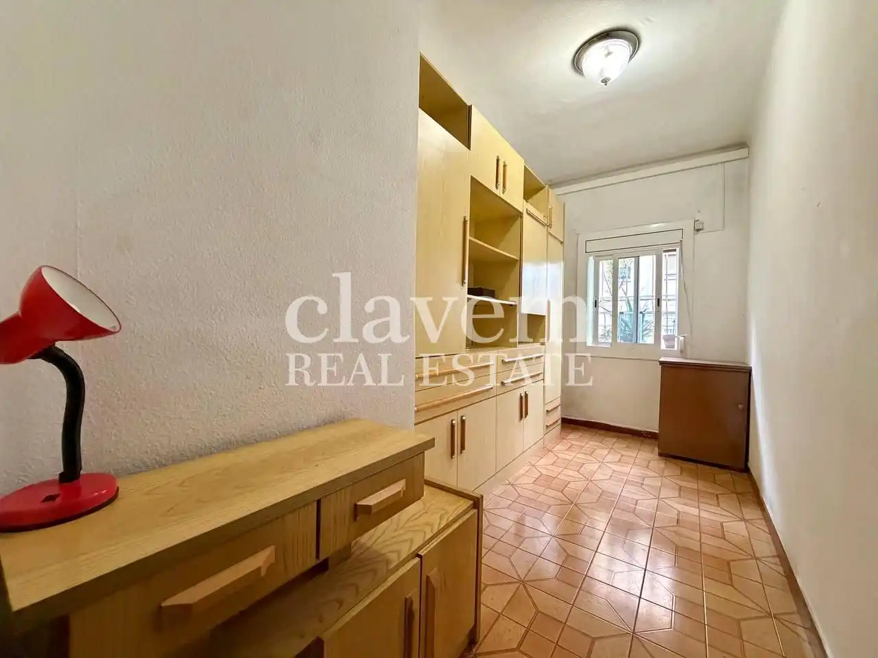Vista exterior de Planta baja en venta en Nou Barris