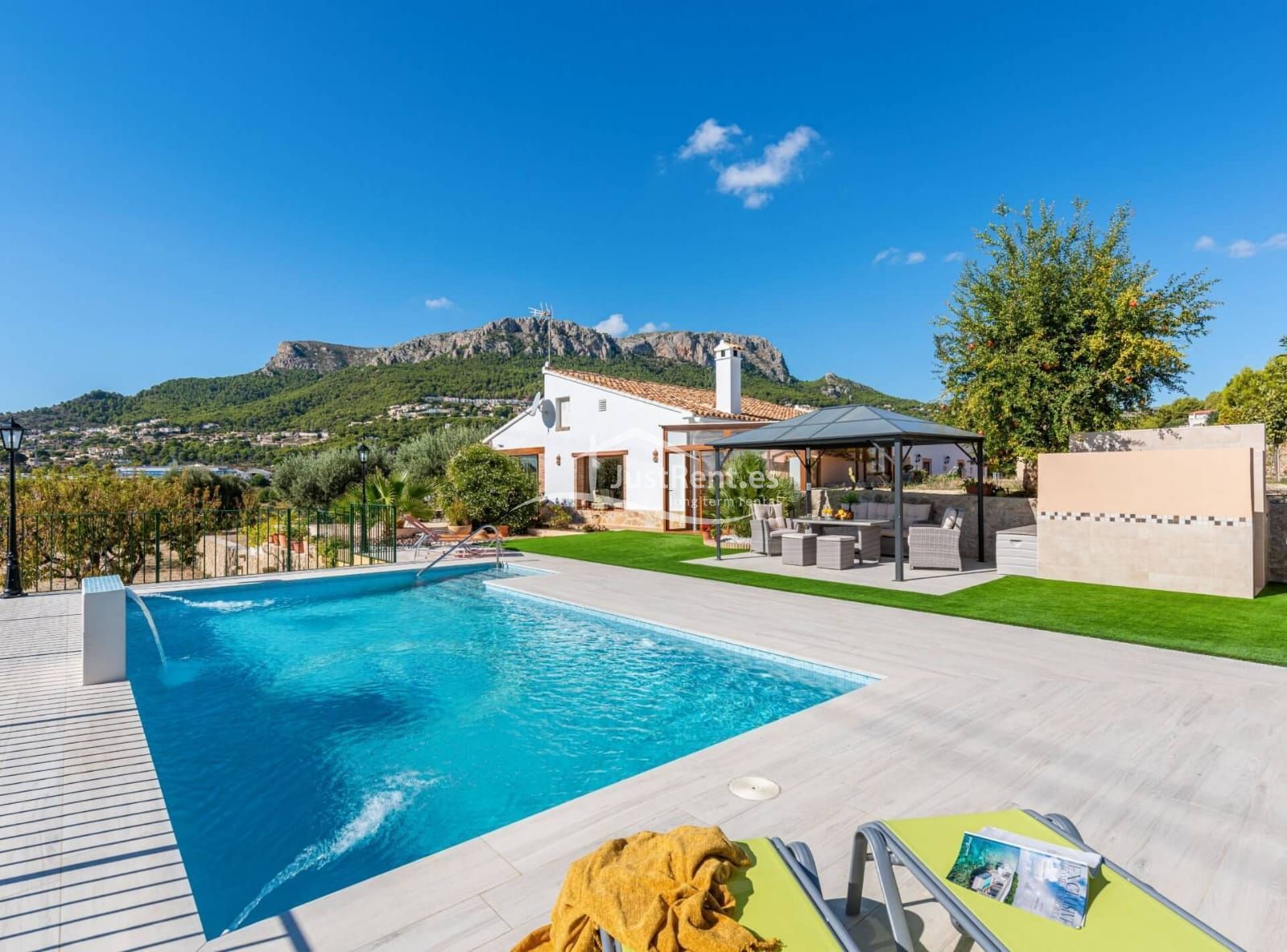 Vista exterior de Casa o xalet de lloguer en Calpe / Calp amb Aire condicionat, Terrassa i Traster