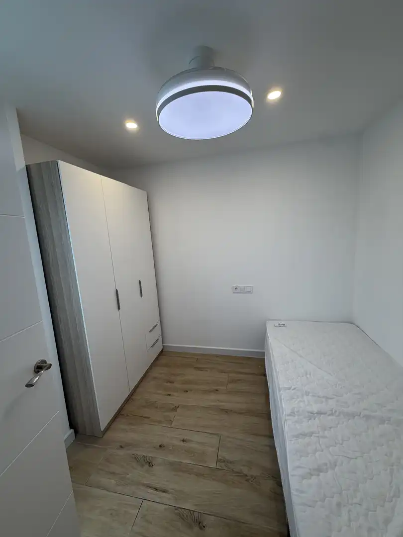 Bedroom of Flat for rent in Casco Urbano
