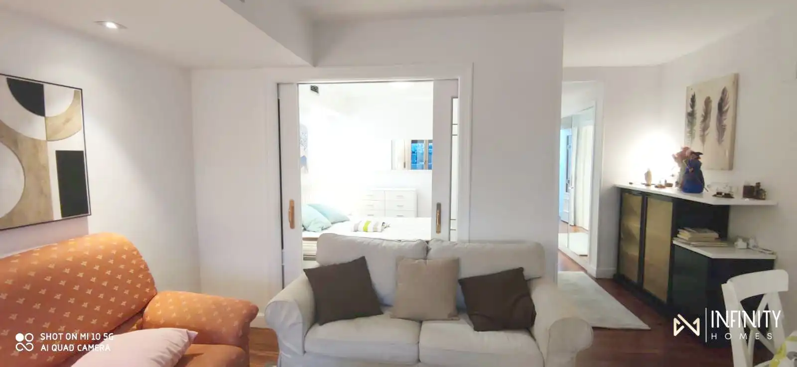 Sala d'estar de Apartament de lloguer en Bilbao  amb Aire condicionat, Calefacció i Balcó
