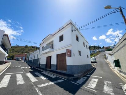 Vista exterior de Casa o xalet en venda en La Guancha amb Terrassa i Balcó