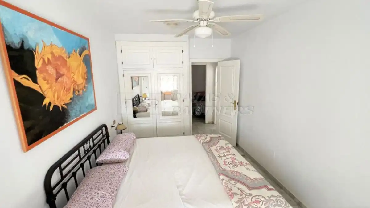 Bedroom of Flat for sale in Torrevieja  with Air Conditioner, Terrace and Furnished