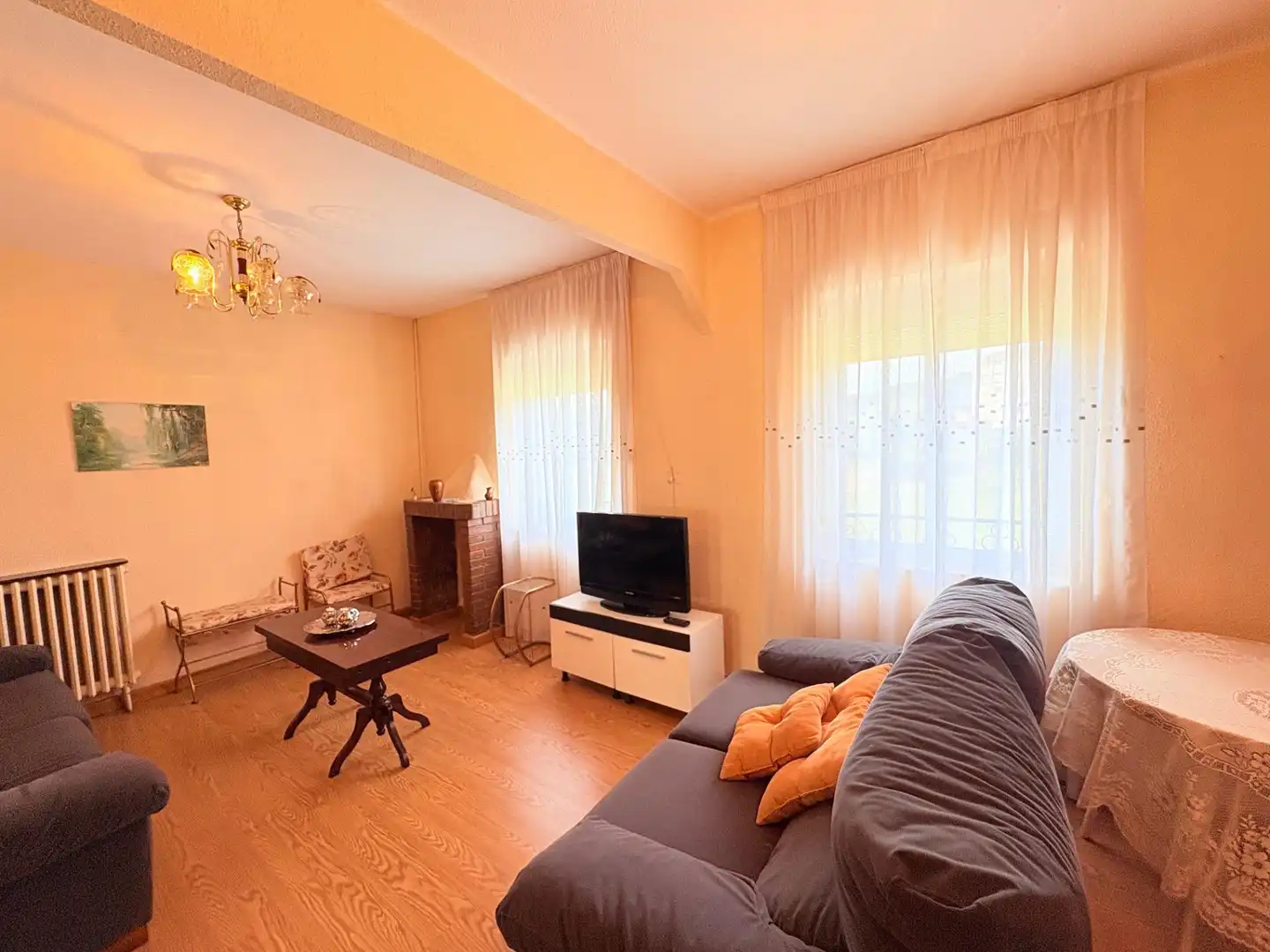 Sala de estar de Casa o chalet en venta en Torre del Bierzo con Calefacción, Jardín privado y Trastero