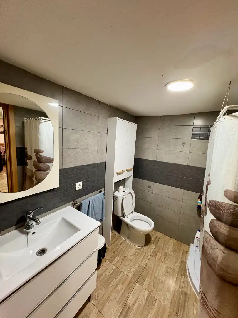 Bany de Casa o xalet en venda en Palol de Revardit amb Aire condicionat, Jardí privat i Terrassa