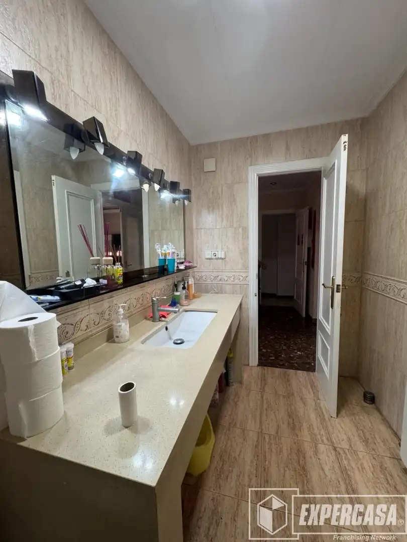 Badezimmer von Country house zum Verkauf in Albal mit Klimaanlage und Terrasse