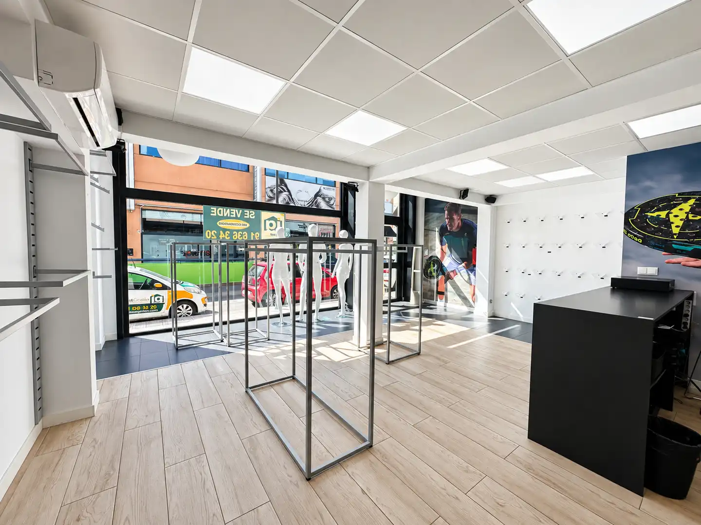 Business premises for sale in Calle Módena 36, imagen 8