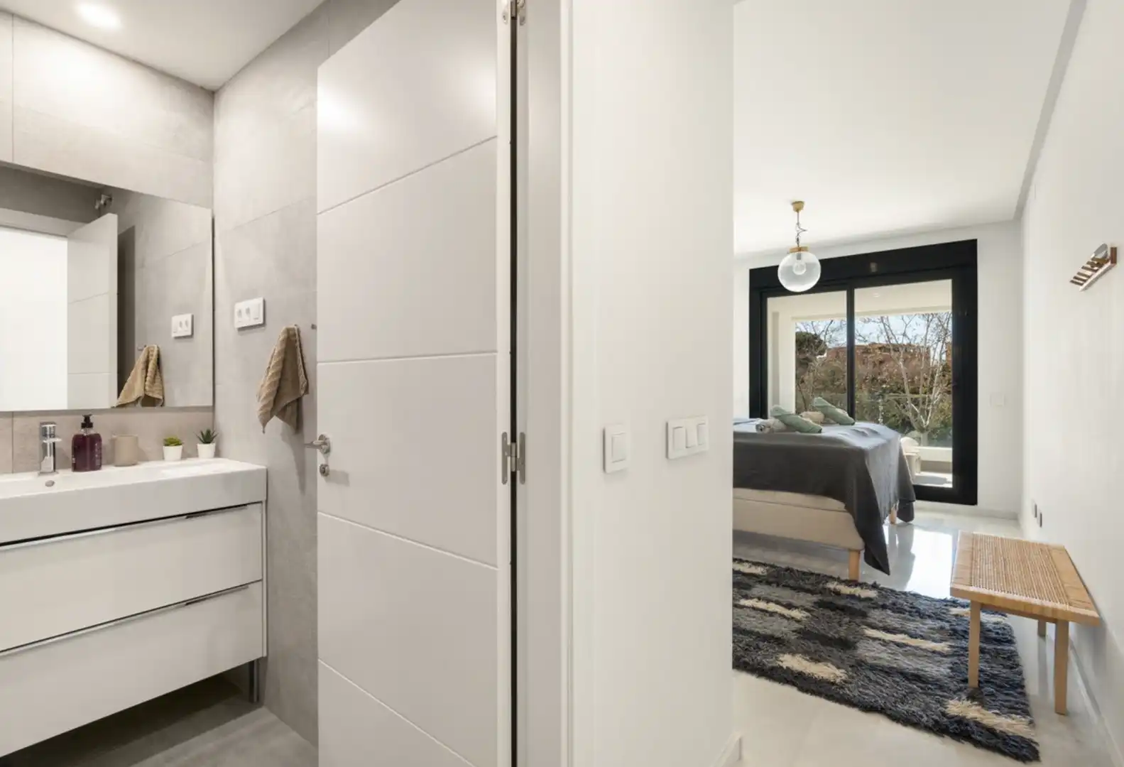 Habitación de Apartamento en venta en Marbella con Aire acondicionado, Calefacción y Terraza