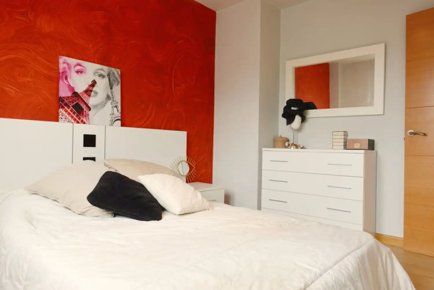Habitación de Piso en venta en Laredo con Calefacción