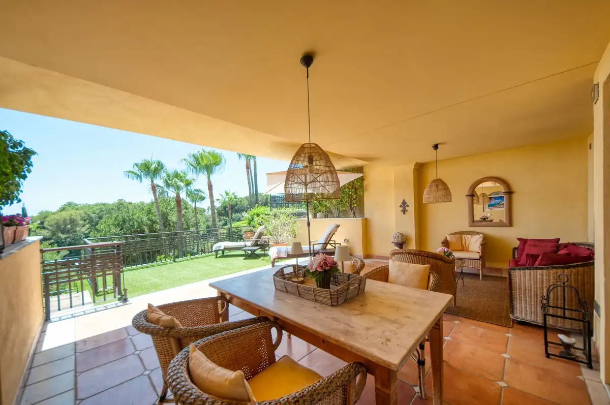 Piso con ascensor en venta en Milla de Oro