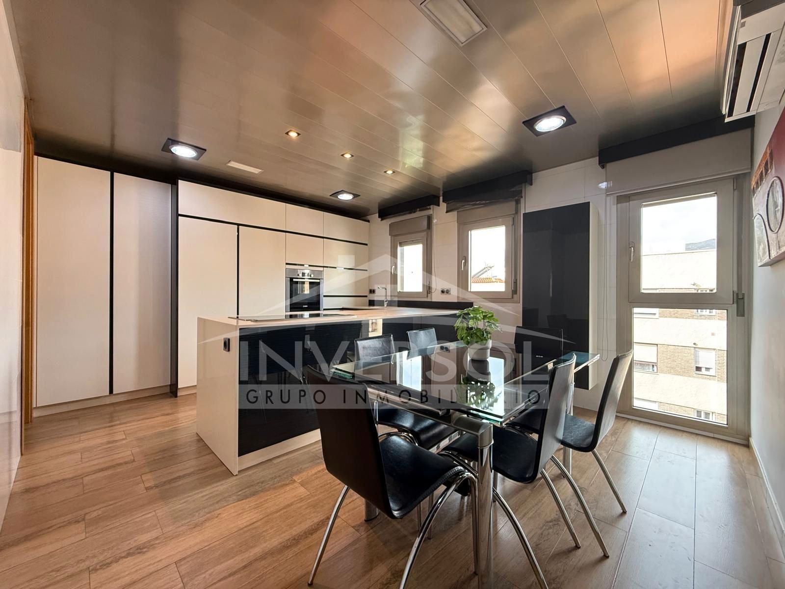 Kitchen of Flat for sale in Adra  with Air Conditioner, Heating and Furnished