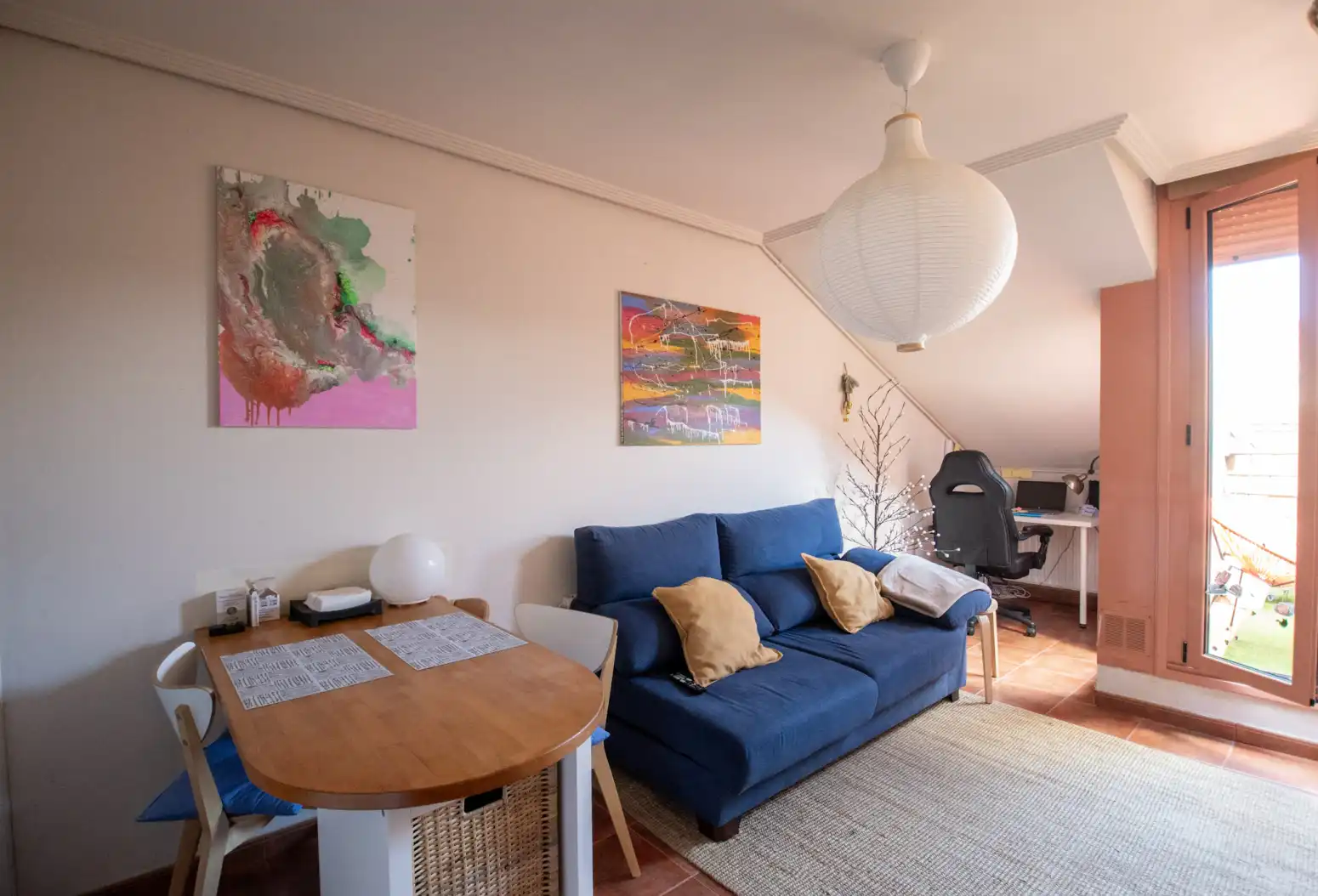 Sala de estar de Ático en venta en Villaviciosa con Calefacción, Parquet y Terraza