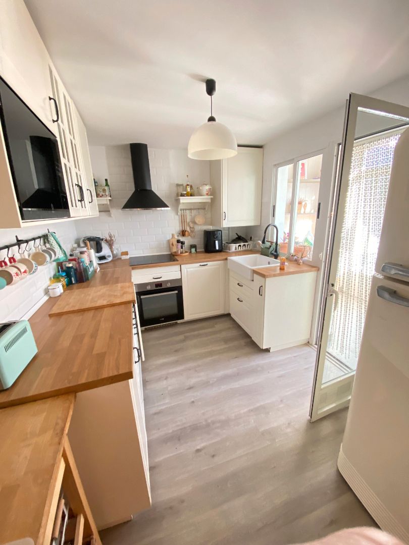 Cuina de Casa o xalet en venda en Ciudad Real Capital amb Jardí privat i Moblat