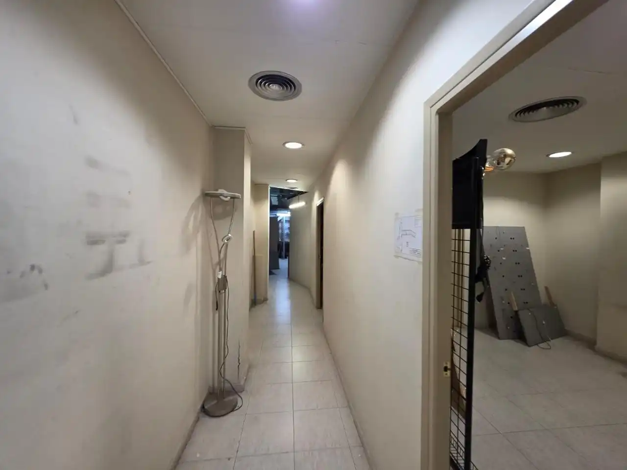 Local comercial en venda a De Balmes, imagen 2