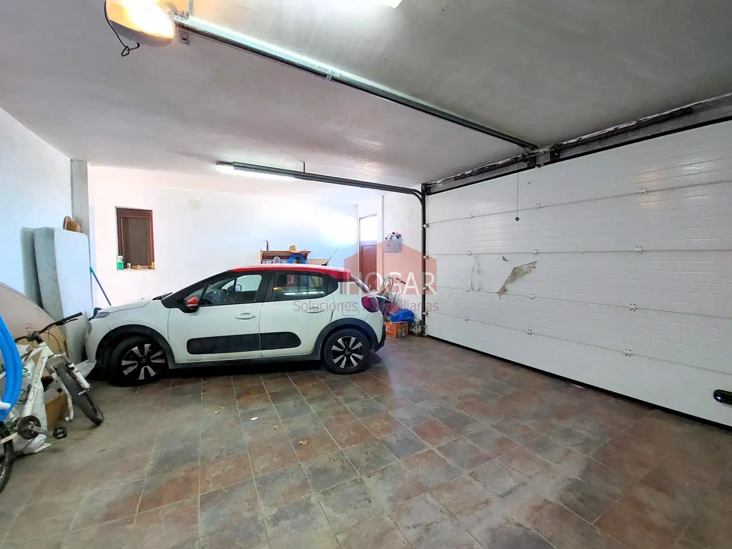 Aparcament de Casa o xalet en venda en Villanueva del Aceral amb Jardí privat, Terrassa i Traster