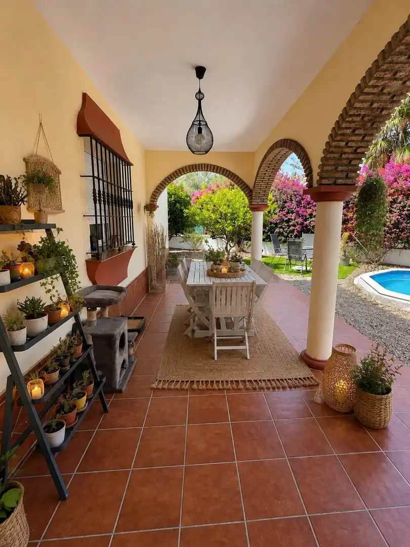 Terrassa de Casa o xalet en venda en Chiclana de la Frontera amb Aire condicionat, Calefacció i Jardí privat