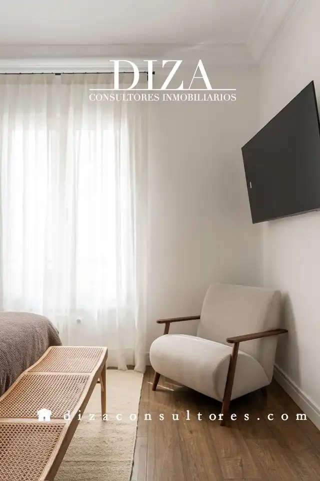 Habitación de Ático de alquiler en Barrio de Salamanca