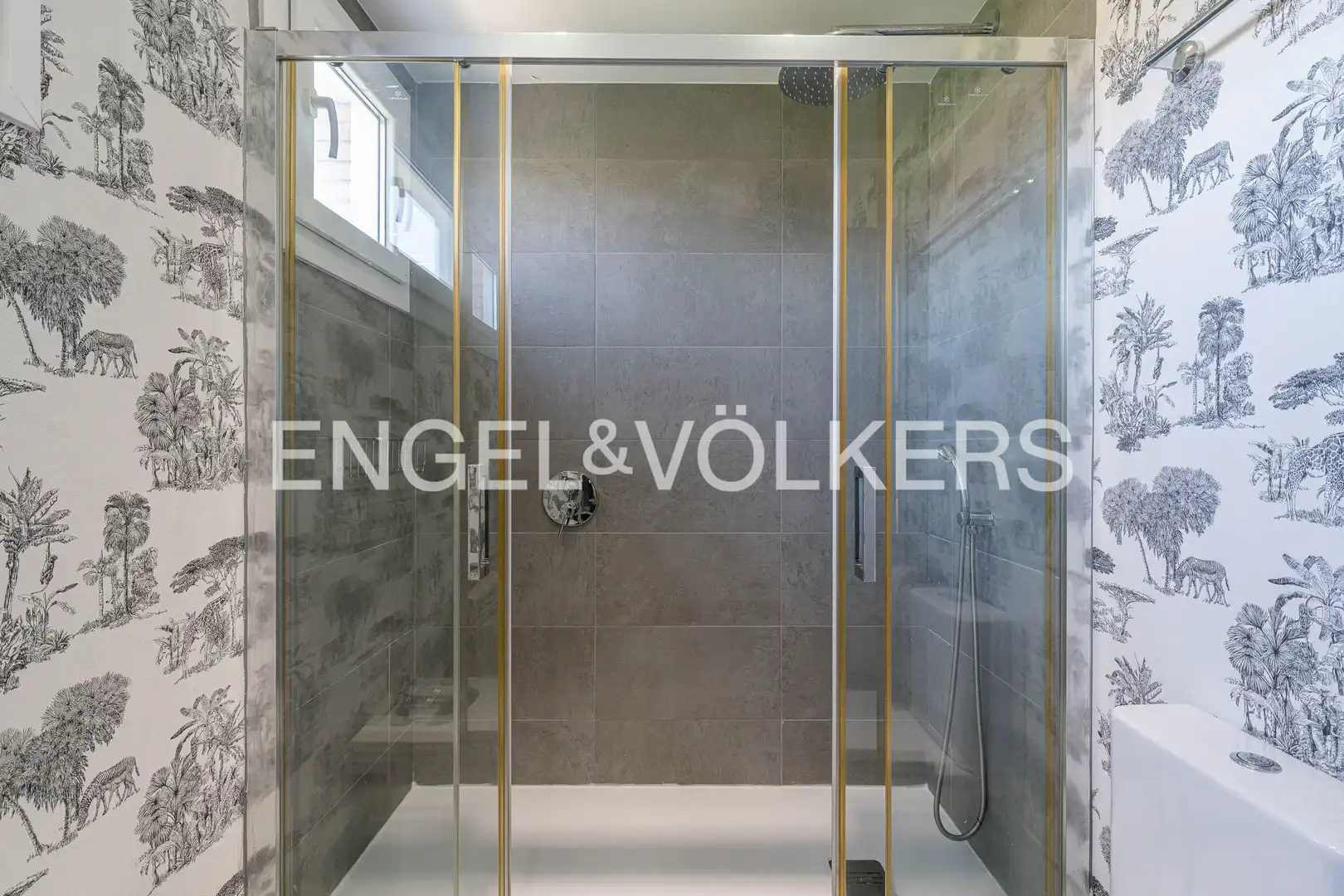 Bathroom of Duplexes for sale in Madrid  with Air Conditioner, Heating and Terrace