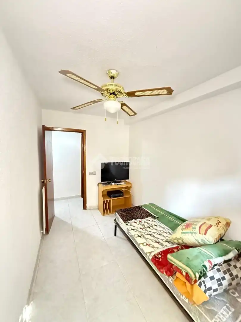 Habitación de Piso en venta en Fuenlabrada con Calefacción, Terraza y Amueblado