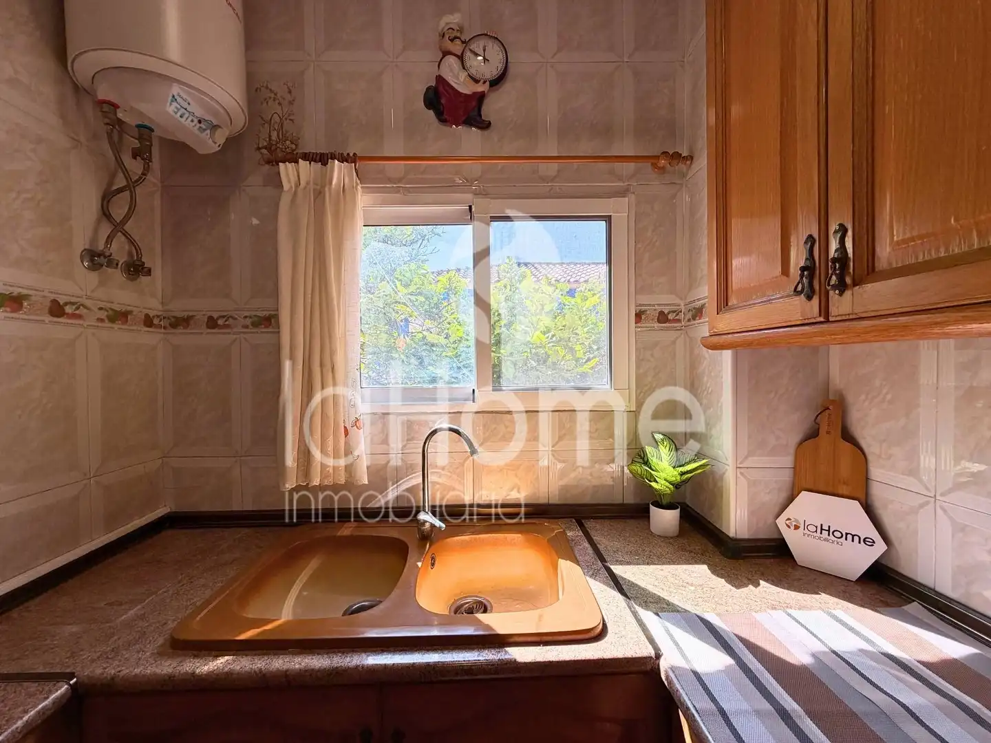 Küche von Haus oder Chalet zum Verkauf in Paterna mit Klimaanlage, Privatgarten und Terrasse