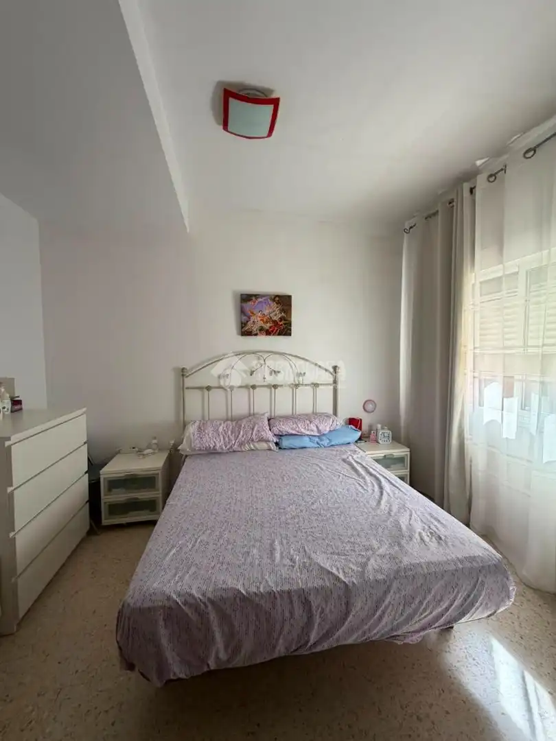 Flat for sale in Salesianos