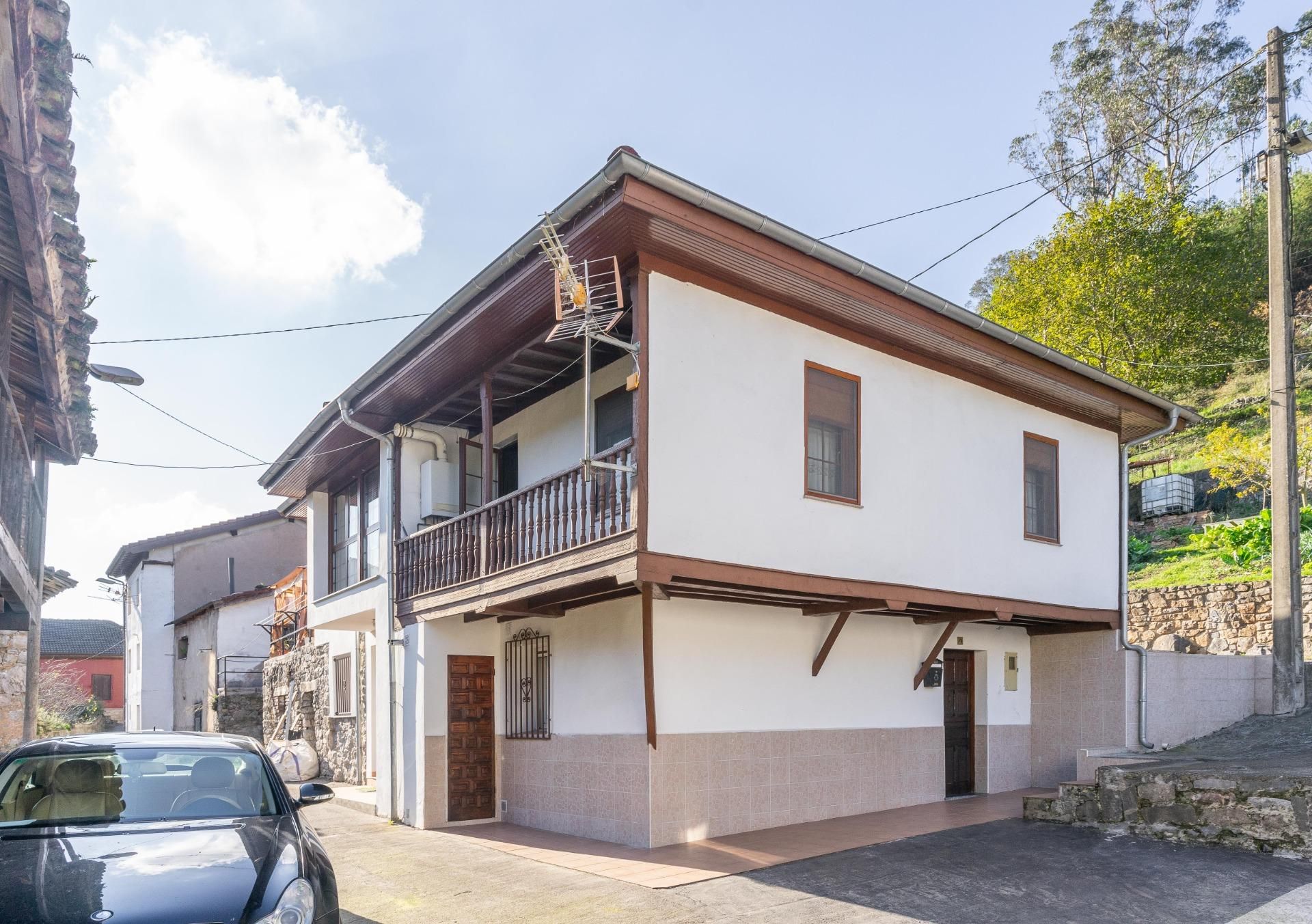 Exterior view of House or chalet for sale in Ribera de Arriba  with Heating, Private garden and Terrace